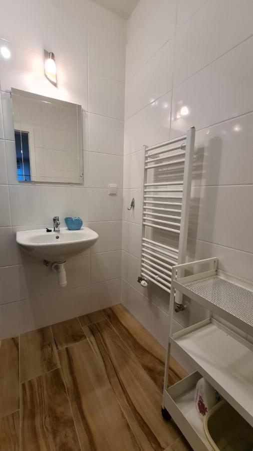 Apartman Hestia 5 Rajecke Teplice Bagian luar foto